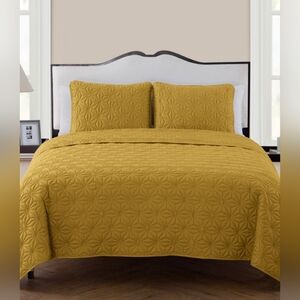 VCNY HOME Kaleidoscope 3-Pc. Full/Queen Quilt Set NEW